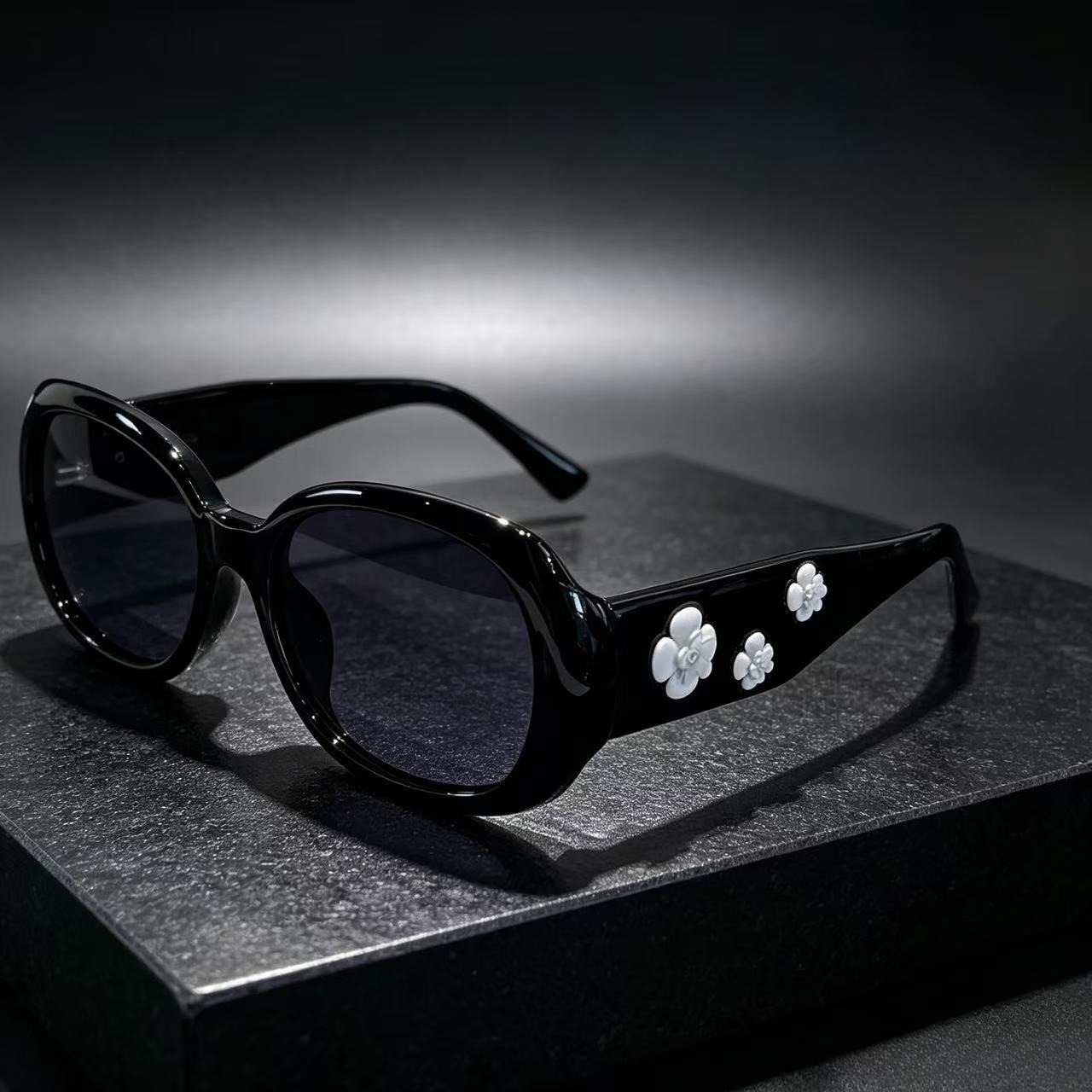 French Vintage Fashion - Lunettes de soleil rétro françaises à