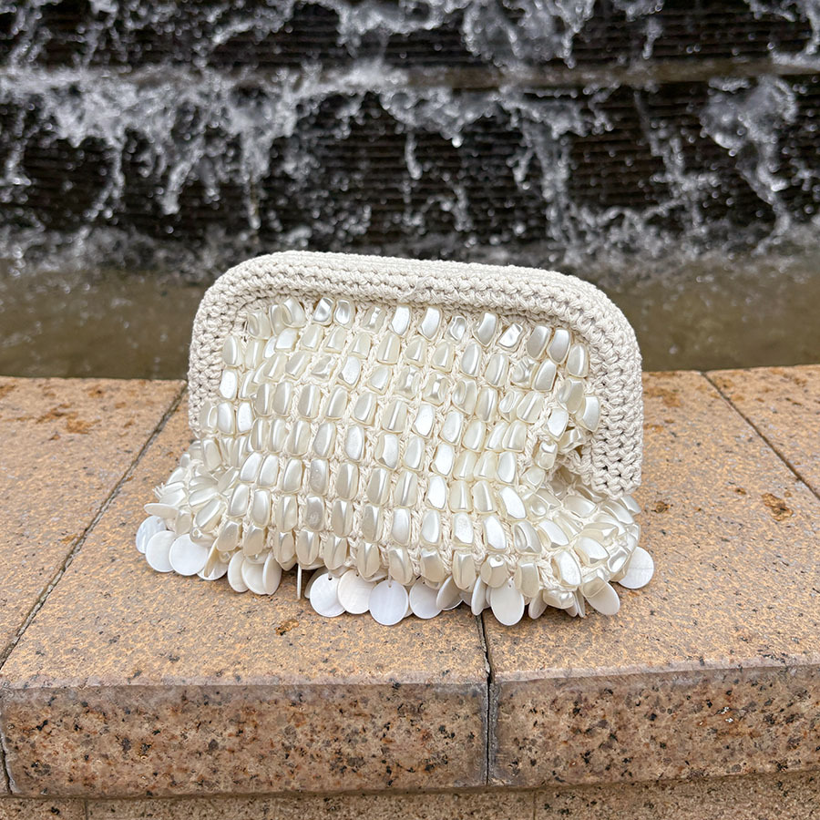 Pochette à perles tissée à la  - French Vintage Fashion avis et prix