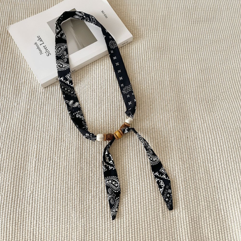 Nouveau Foulard Vintage Fin à  - French Vintage Fashion avis et prix